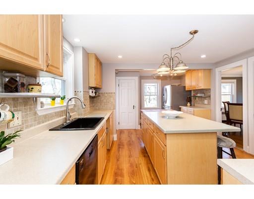 61 Stickney Road Medford, MA 02155 - Photo 4 of 26 Gallery Image 4
