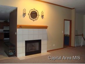 3150 Otter Lane Springfield, IL 62712 - Photo 3 of 21 Gallery Image 3