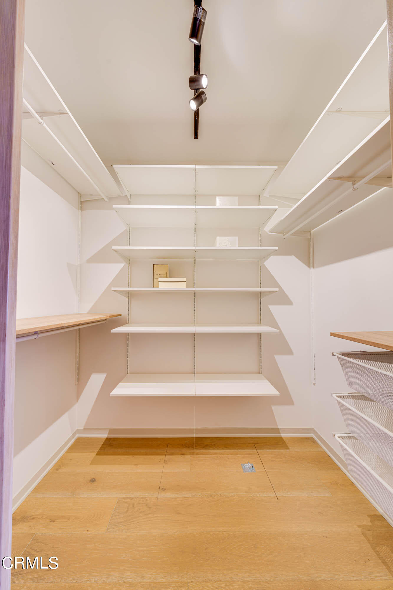 2709 Deodar Circle Pasadena, CA 91107 - Photo 23 of 43 a view of a room with shelves