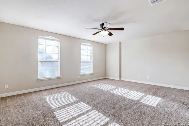 $2,100 | 1330 Alaskan Wolf, San Antonio, TX 78245