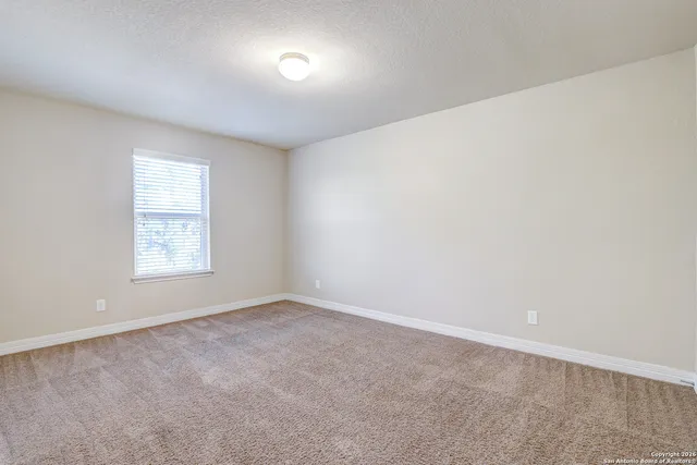 $2,100 | 1330 Alaskan Wolf, San Antonio, TX 78245