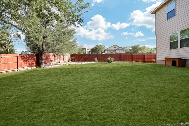 $2,100 | 1330 Alaskan Wolf, San Antonio, TX 78245