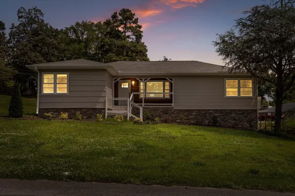 $2,500 | 3423 Missionaire Avenue, Chattanooga, TN 37412