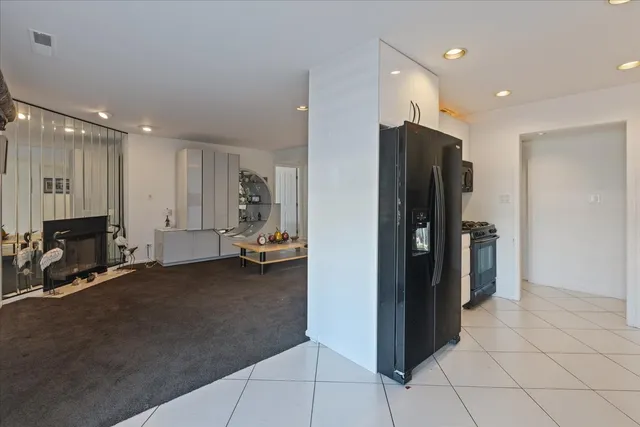 $349,900 | 4757 Howard Street, Unit 205, Skokie, IL 60076