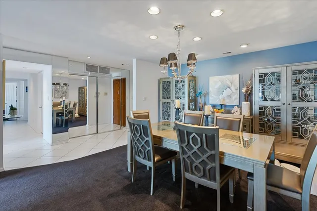 $349,900 | 4757 Howard Street, Unit 205, Skokie, IL 60076