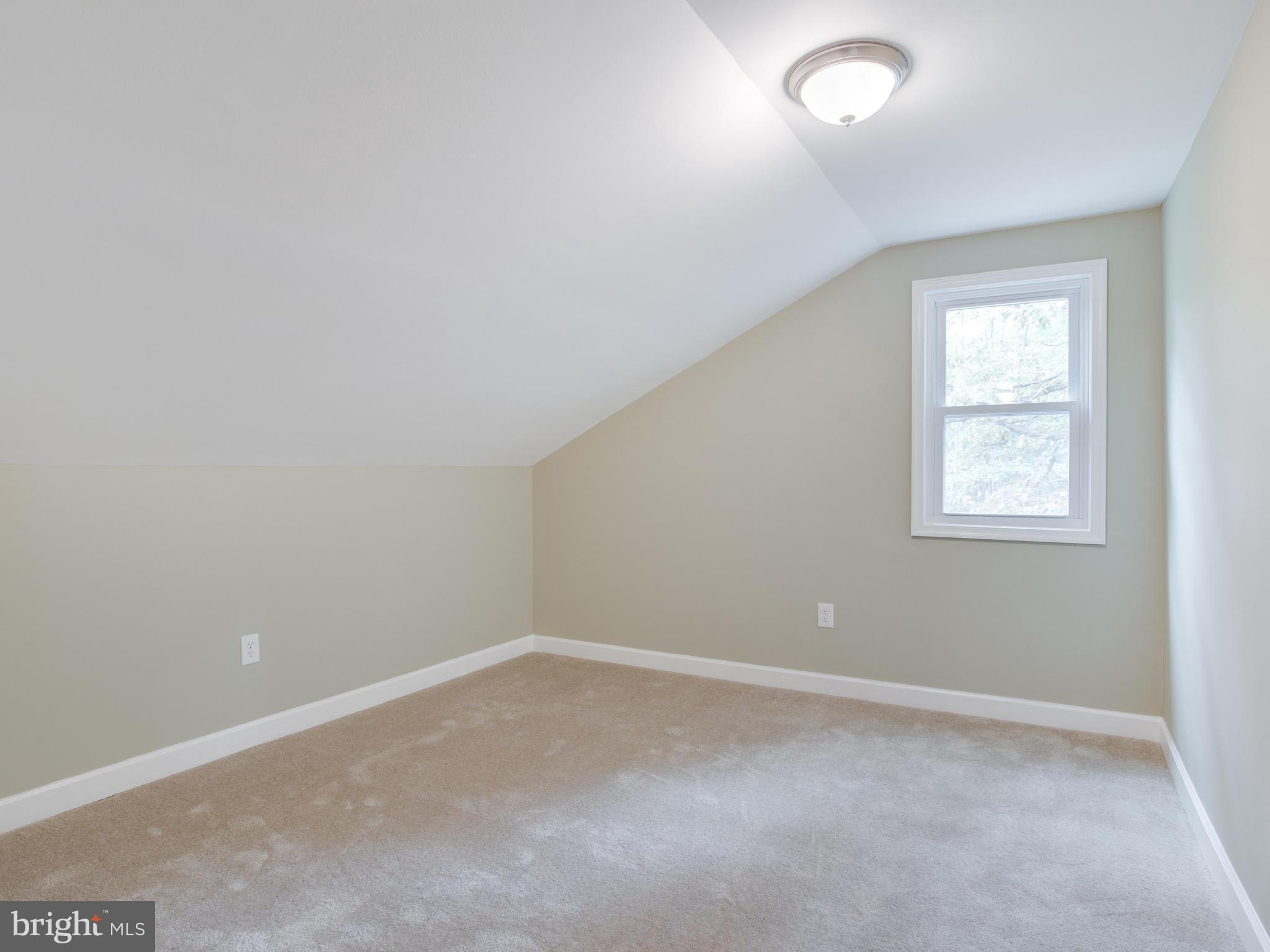 3411 Oaklawn Road Fort Washington, MD 20744 - Photo 12 of 30 an empty room with a window
