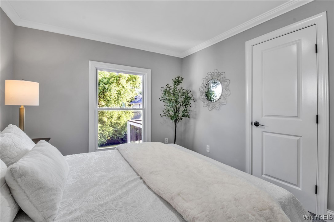 84 Hedley Place Buffalo, NY 14208 - Photo 19 of 35