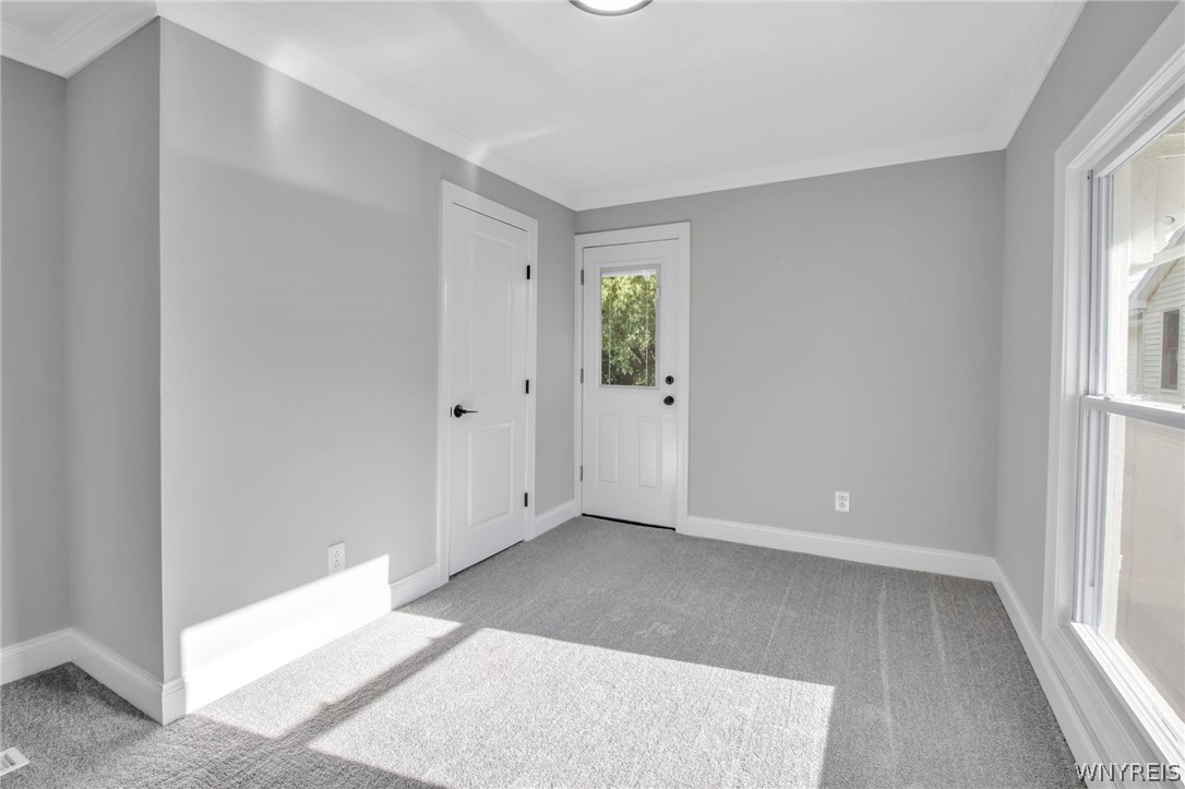 84 Hedley Place Buffalo, NY 14208 - Photo 25 of 35