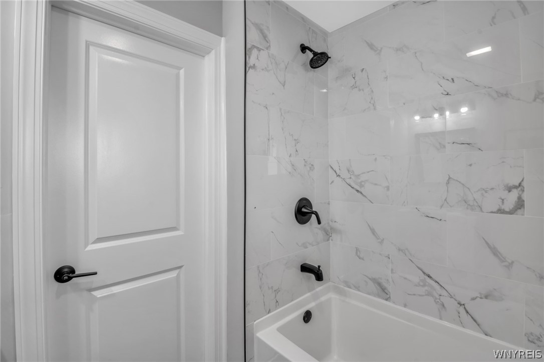 84 Hedley Place Buffalo, NY 14208 - Photo 30 of 35