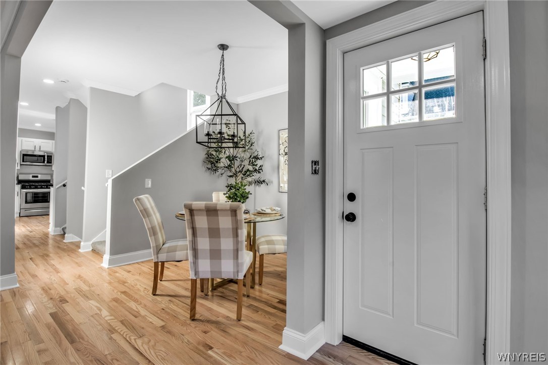 84 Hedley Place Buffalo, NY 14208 - Photo 4 of 35