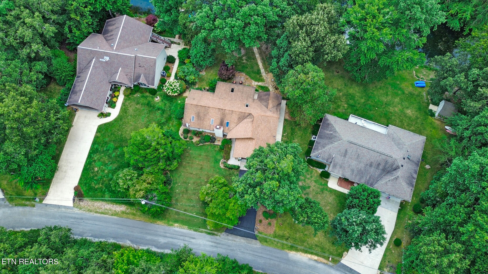 136 Dalefield Loop Crossville, TN 38558 - Photo 39 of 41 dji_0111-dji_0113