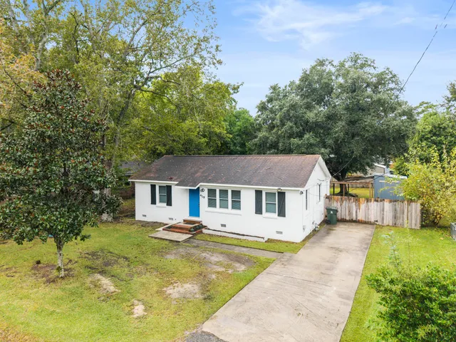 $267,999 | 419 Anita Drive, Goose Creek, SC 29445