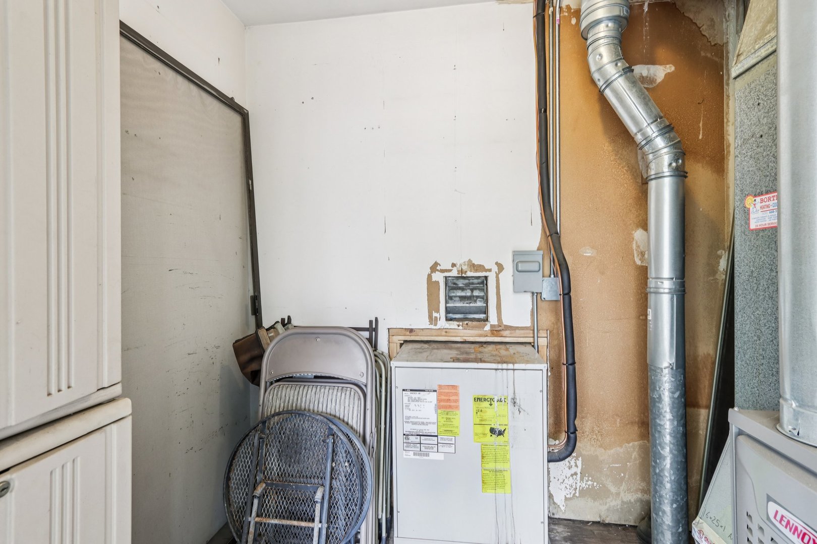 1495 South County Farm Road, Unit 24 Wheaton, IL 60189 - Photo 19 of 26 a view of utility room