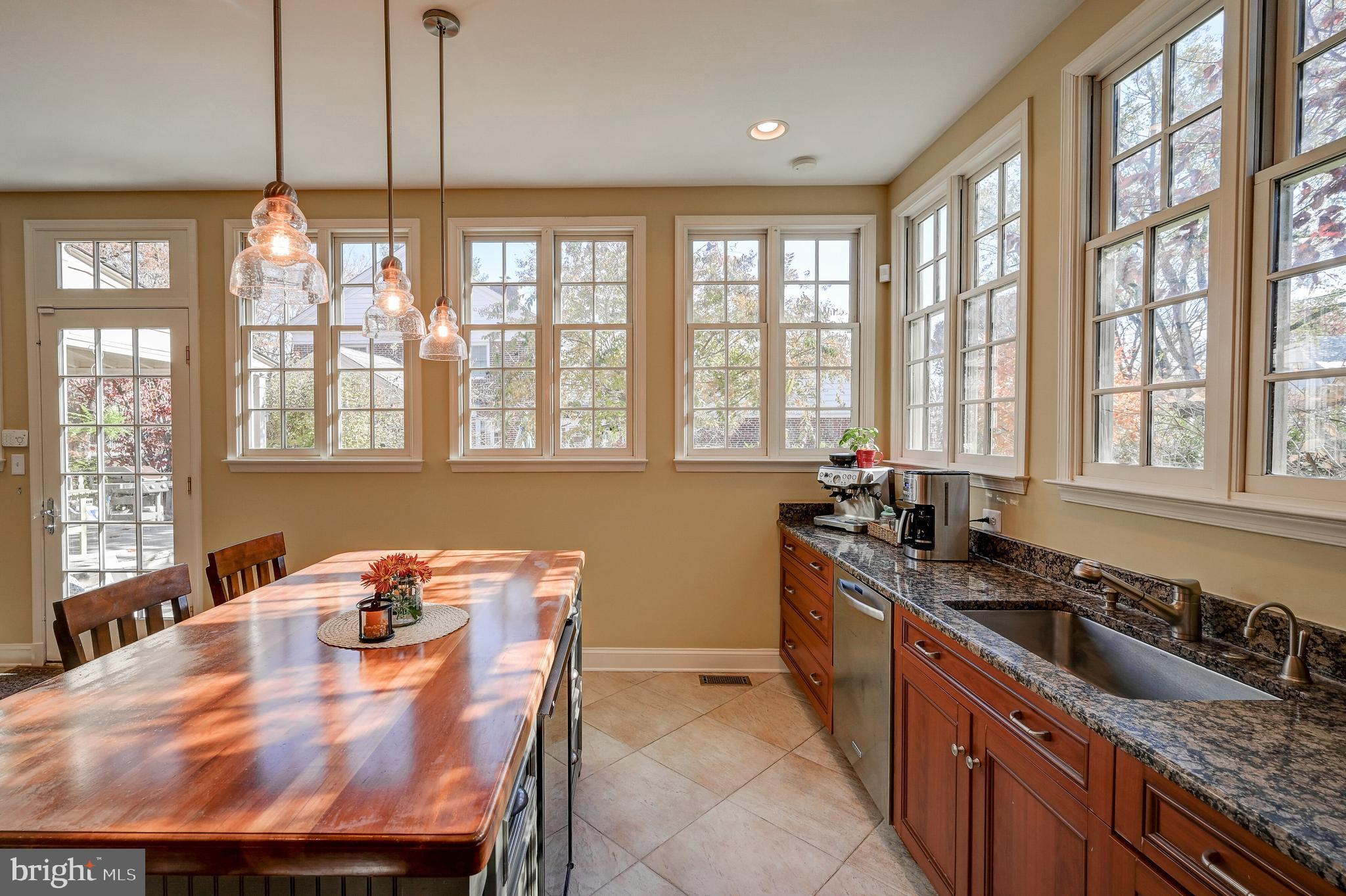 111 Enfield Road Baltimore, MD 21212 - Photo 27 of 51