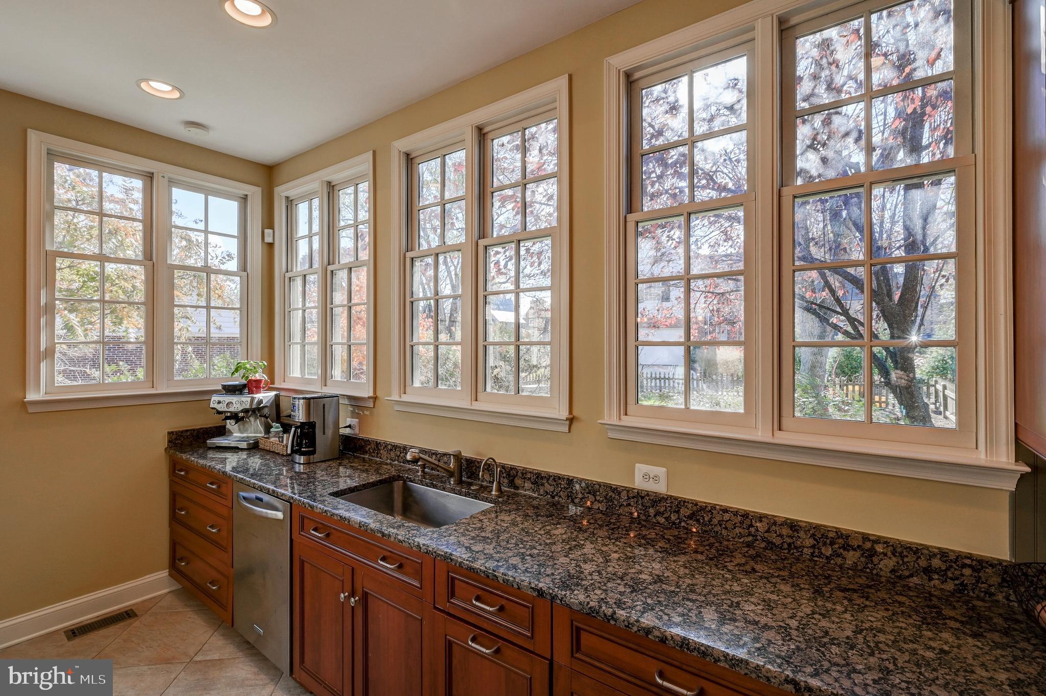 111 Enfield Road Baltimore, MD 21212 - Photo 28 of 51