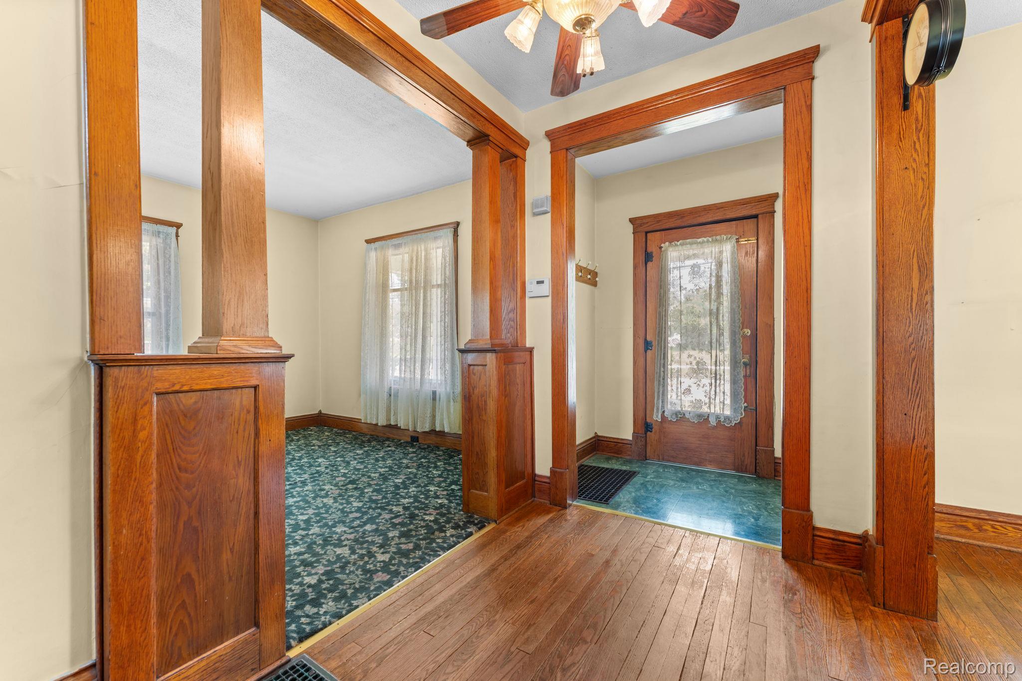 138 East Square Lake Road Troy, MI 48085 - Photo 8 of 55 12-web-or-mls-DSC01052.jpg