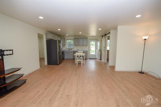 1213 East Fuson Road Muncie, IN 47302 - Photo 5 of 31 Gallery Image 5