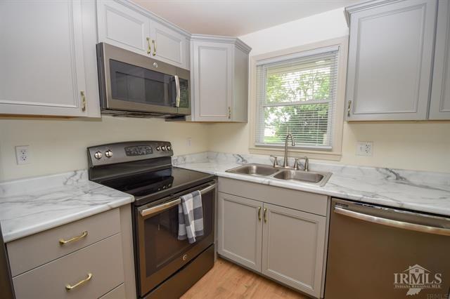 1213 East Fuson Road Muncie, IN 47302 - Photo 7 of 31 Gallery Image 7