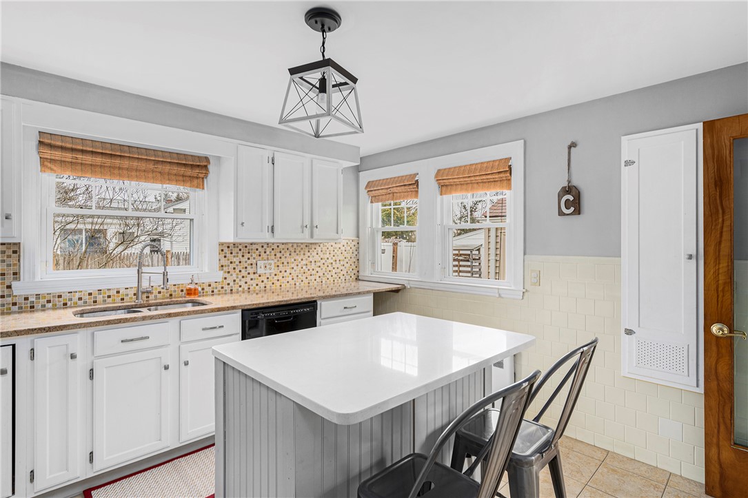 19 Bryant Road Cranston, RI 02910 - Photo 13 of 30 Gallery Image 13