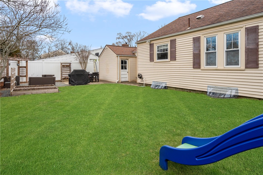 19 Bryant Road Cranston, RI 02910 - Photo 30 of 30 Gallery Image 30