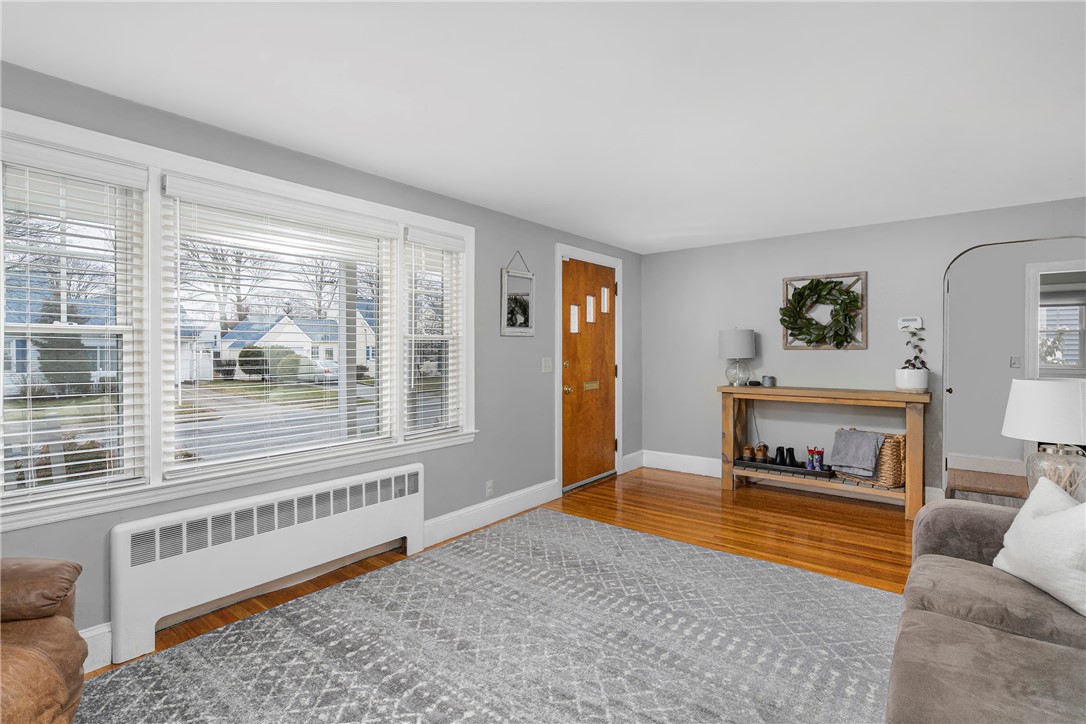 19 Bryant Road Cranston, RI 02910 - Photo 6 of 30 Gallery Image 6
