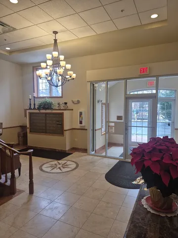 $2,800 | 1479 North Milwaukee Avenue, Unit 309, Libertyville, IL 60048