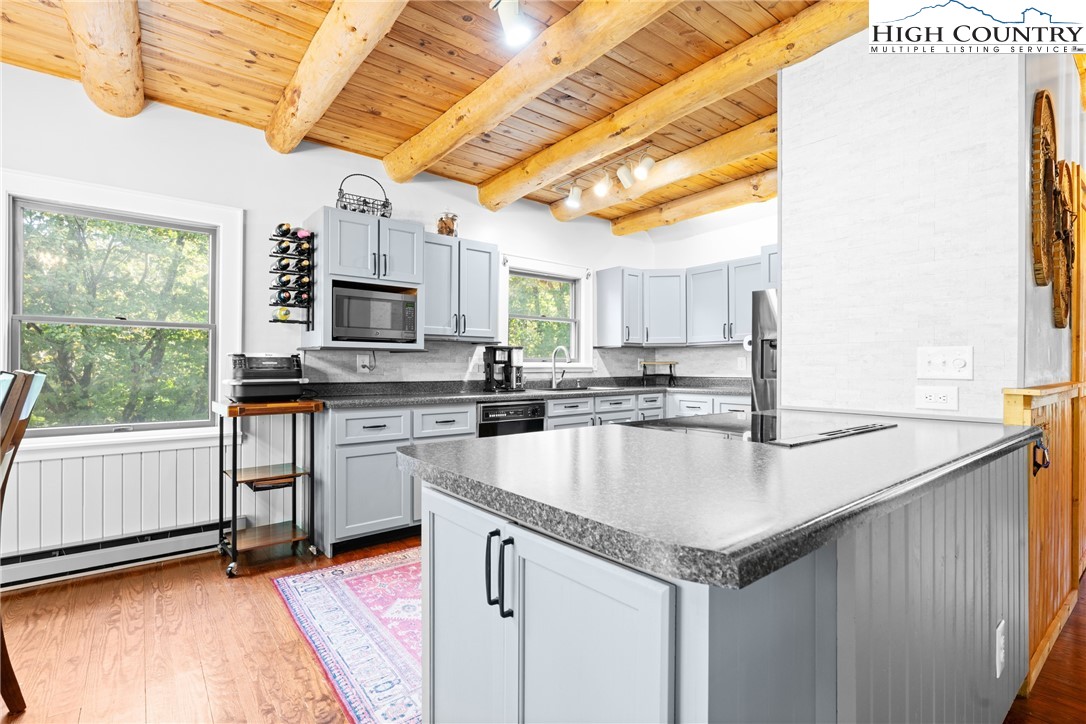 236 Rambling Road Blowing Rock, NC 28605 - Photo 14 of 50 Gallery Image 14