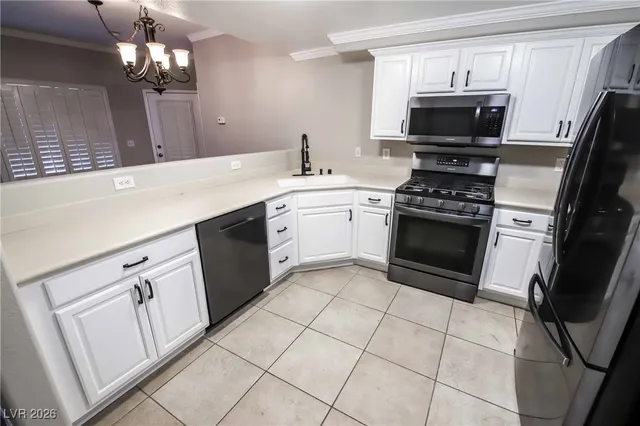 $1,700 | 9303 Gilcrease Avenue, Unit 1231, Las Vegas, NV 89149