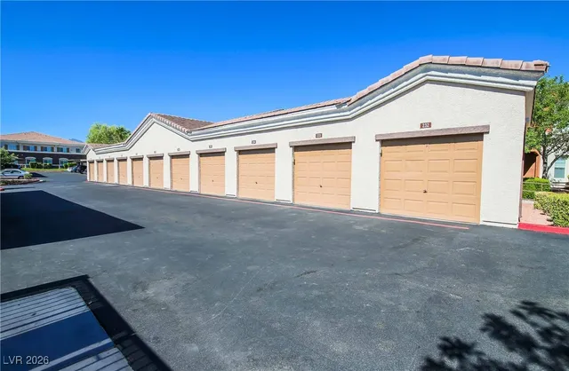 $1,700 | 9303 Gilcrease Avenue, Unit 1231, Las Vegas, NV 89149