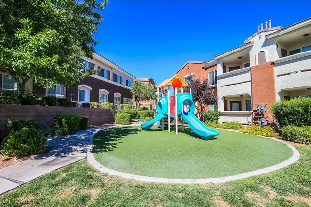 $1,700 | 9303 Gilcrease Avenue, Unit 1231, Las Vegas, NV 89149