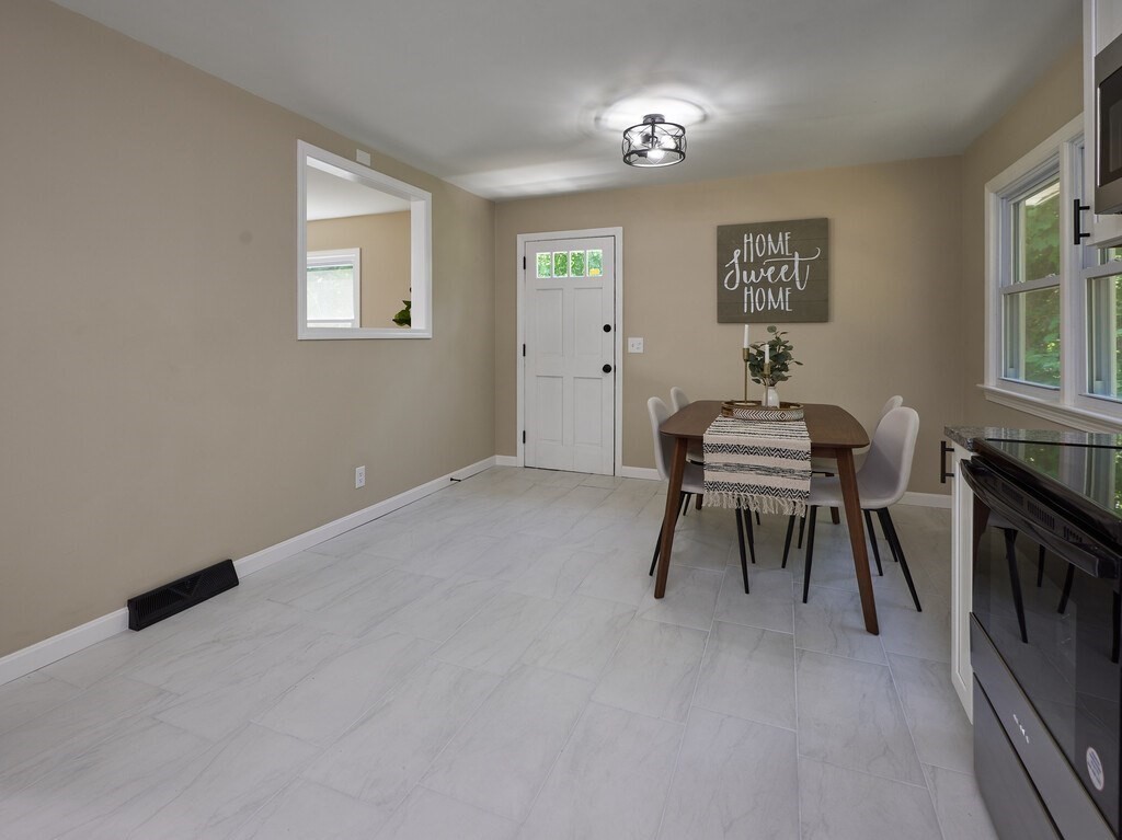 29 B Dawson Road Worcester, MA 01602 - Photo 11 of 37 Gallery Image 11