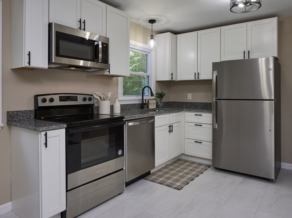 29 B Dawson Road Worcester, MA 01602 - Photo 12 of 37 Gallery Image 12