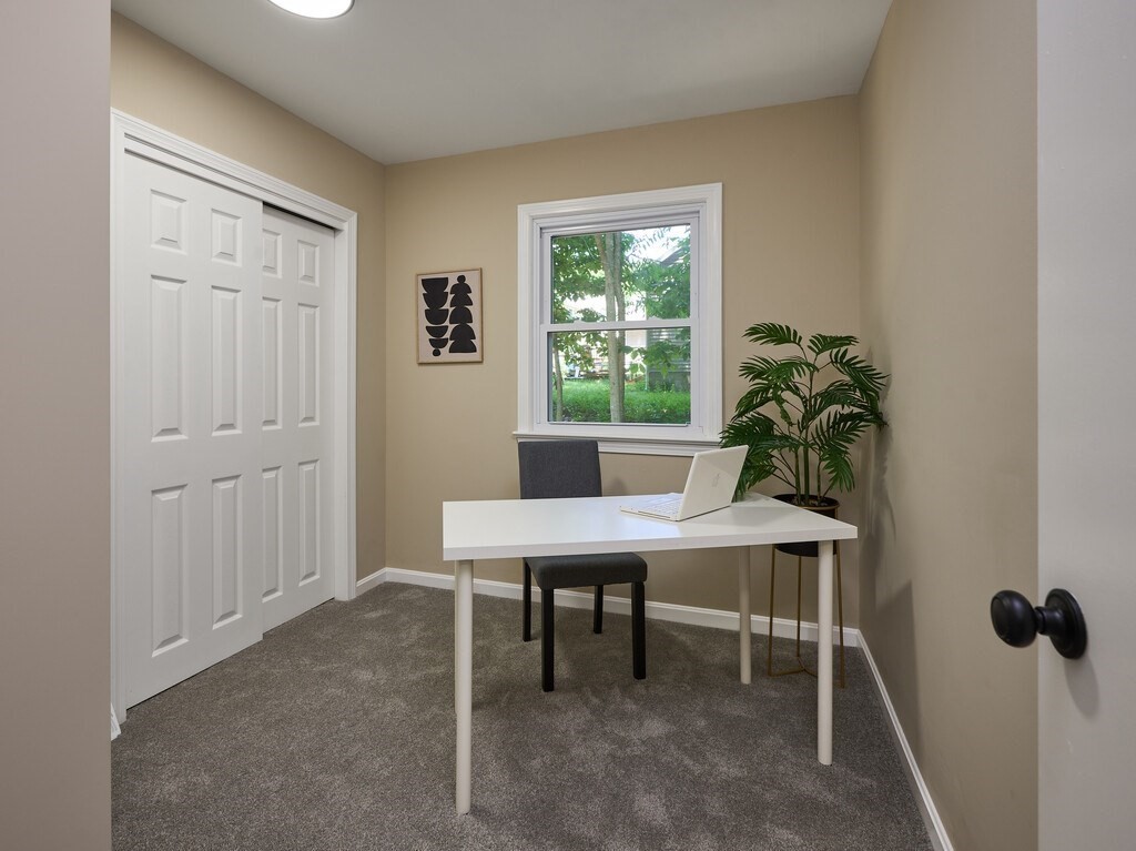 29 B Dawson Road Worcester, MA 01602 - Photo 14 of 37 Gallery Image 14