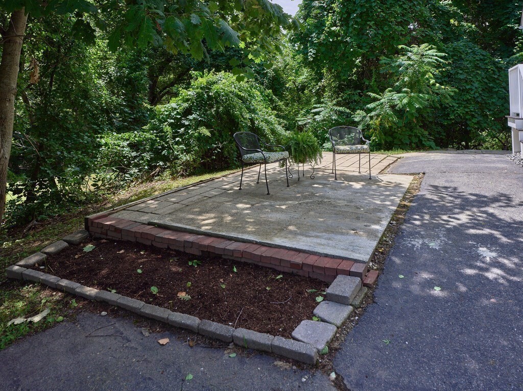 29 B Dawson Road Worcester, MA 01602 - Photo 28 of 37 Gallery Image 28