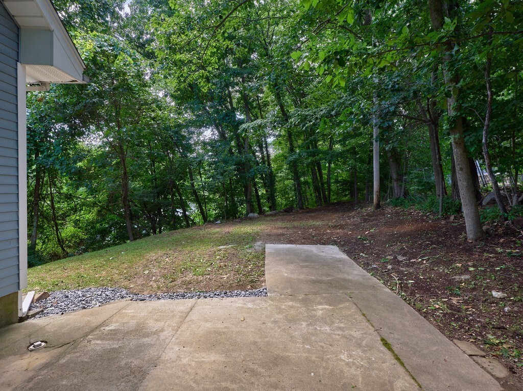 29 B Dawson Road Worcester, MA 01602 - Photo 33 of 37 Gallery Image 33