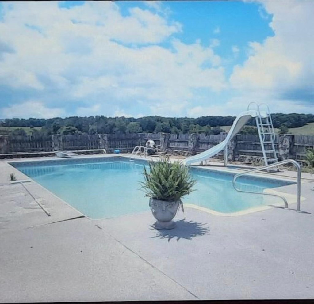 421 Hughes Road Southeast Cleveland, TN 37323 - Photo 5 of 10 Gallery Image 5
