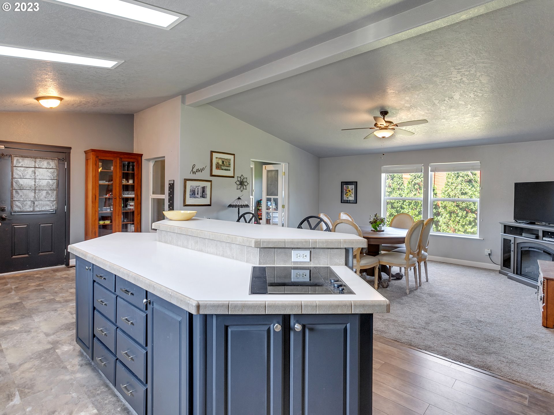 12450 Southwest Fischer Road, Unit 302 Tigard, OR 97224 - Photo 17 of 43 Gallery Image 17