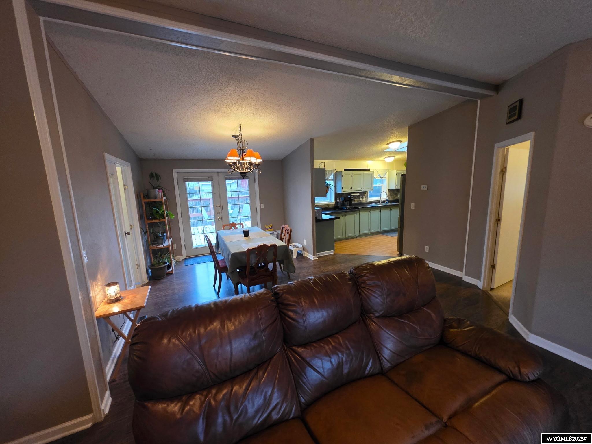 2153 Begonia Street Casper, WY 82604 - Photo 4 of 41