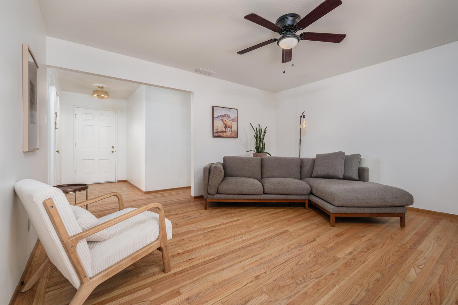 6229 Wildomar Way Carmichael, CA 95608 - Photo 8 of 40