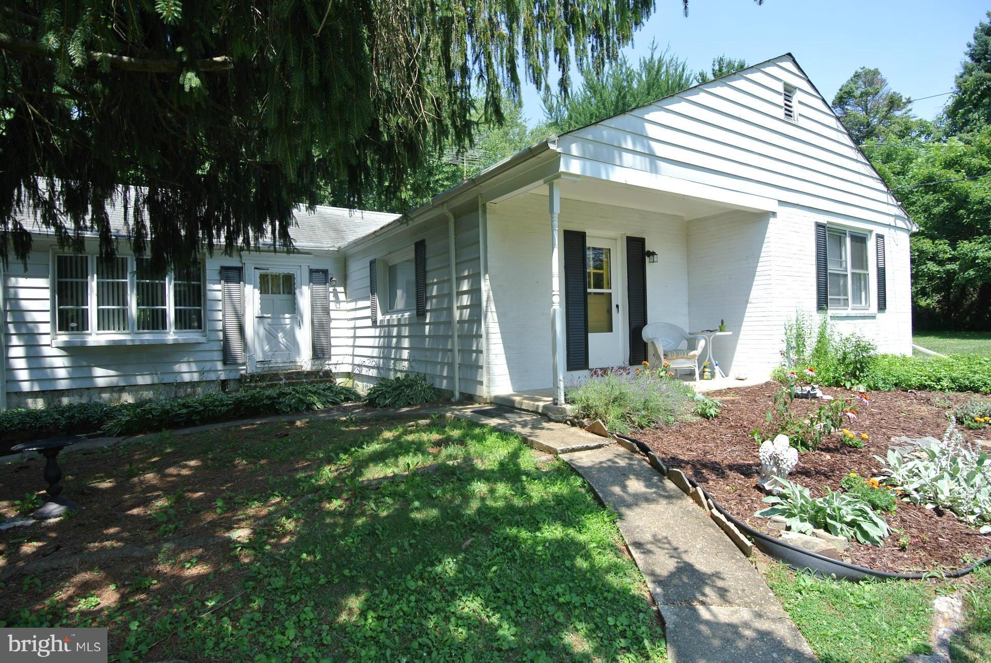 11824 Chapman Road Kingsville, MD 21087 - Photo 2 of 30 3 Bedroom, 1 Bath, Detached Rancher w/Front Porch