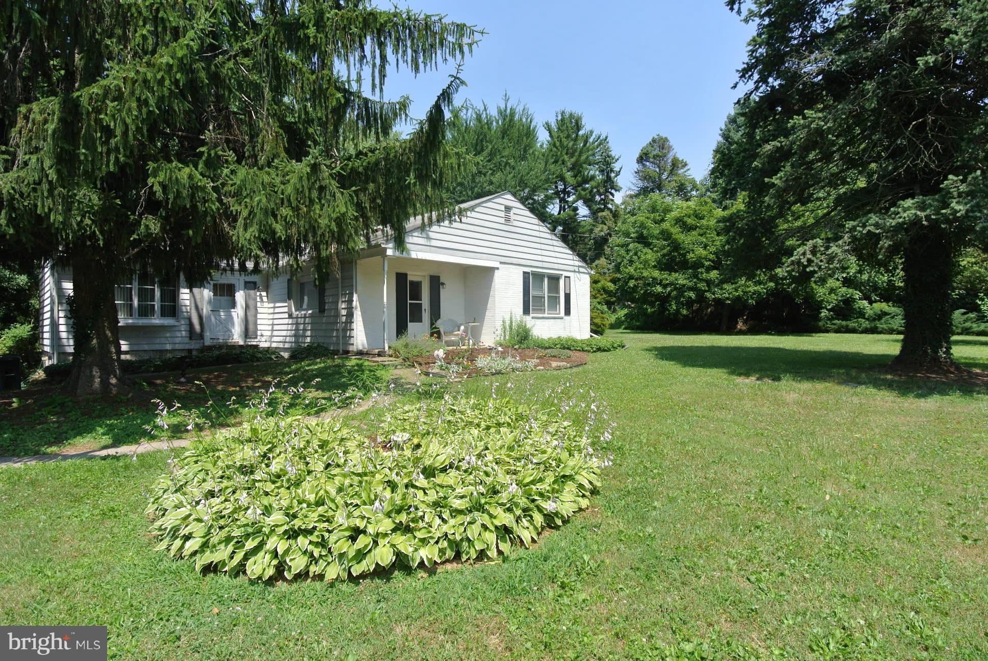11824 Chapman Road Kingsville, MD 21087 - Photo 3 of 30 Extensive Landscaping and Mature Trees