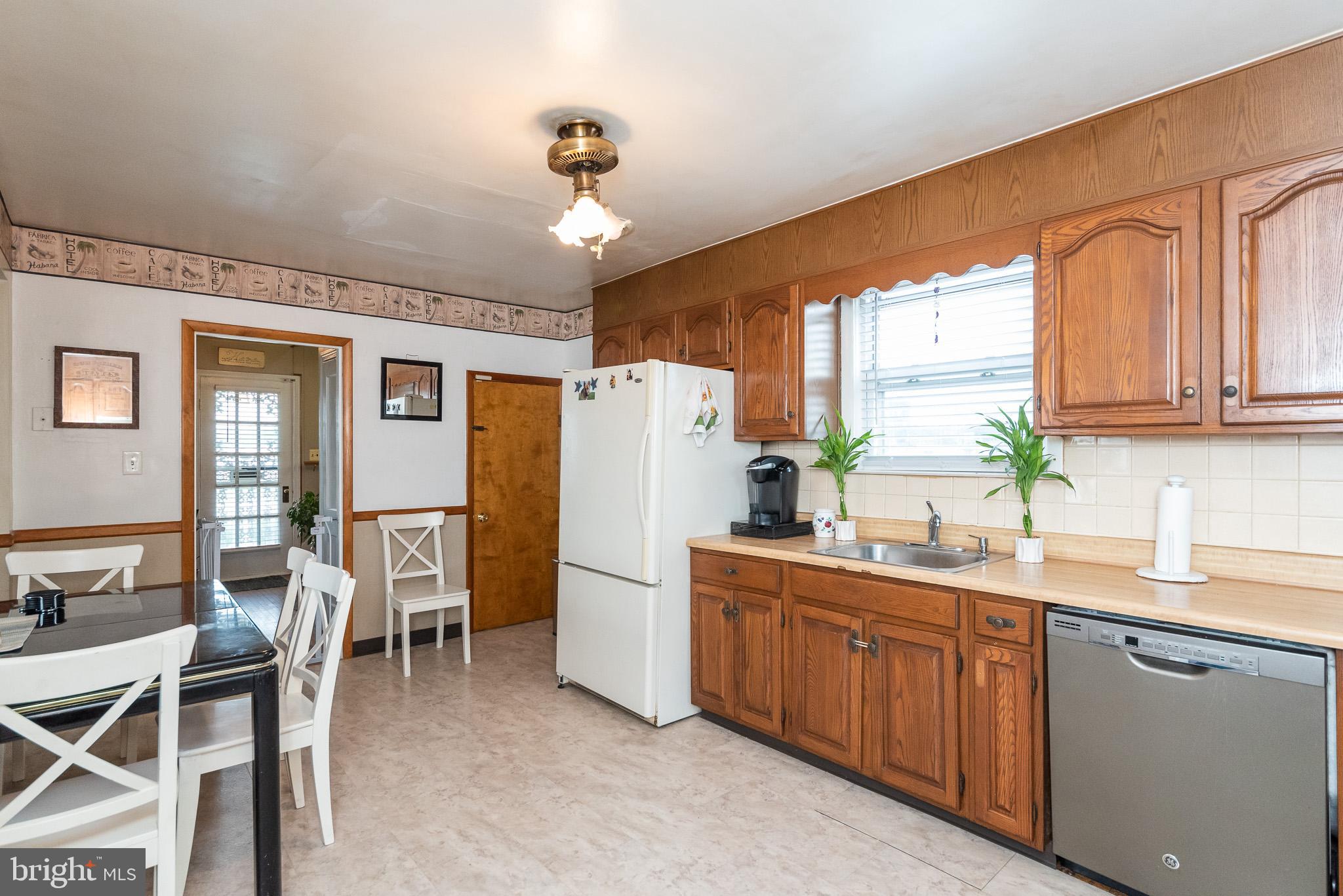 8341 Old Philadelphia Road Rosedale, MD 21237 - Photo 16 of 36 Kitchen