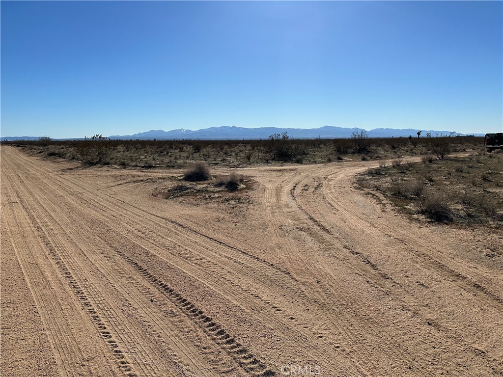 46012142 Desert Flower Rd