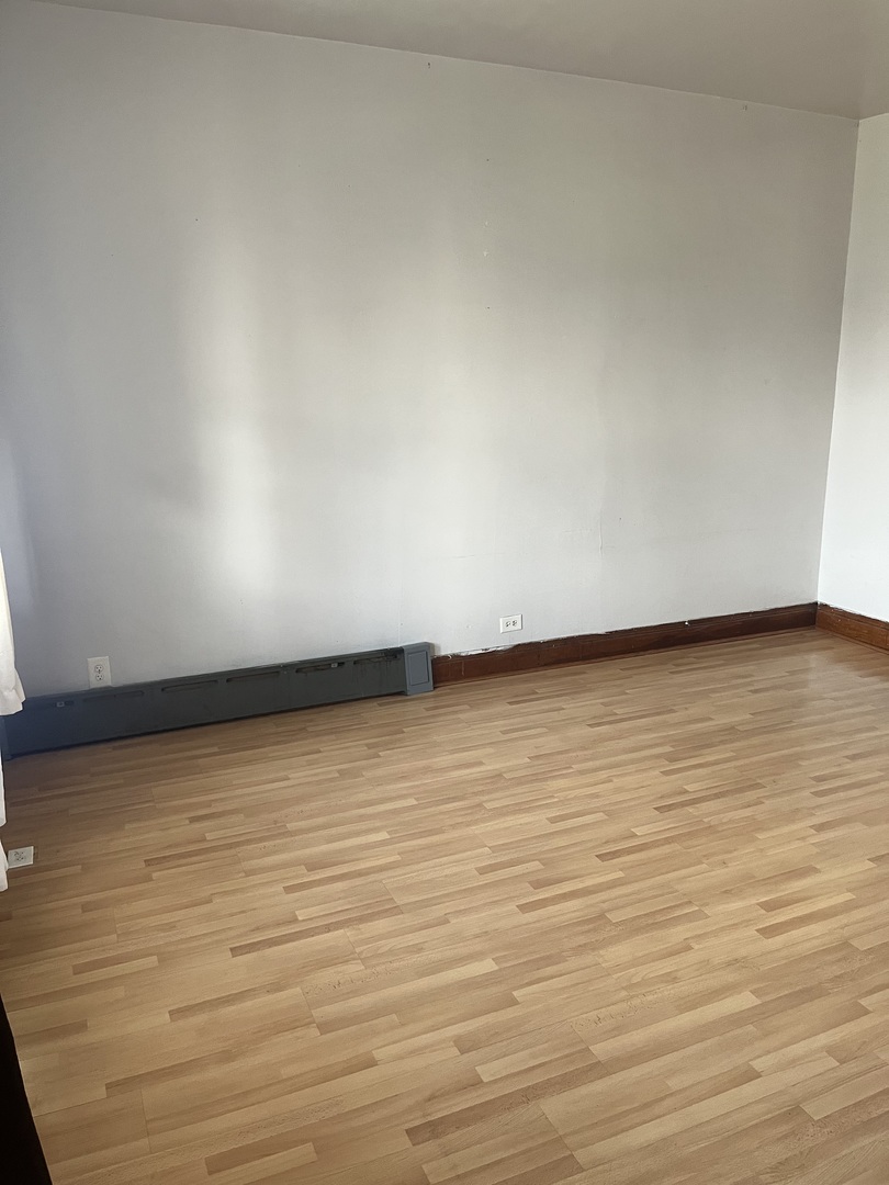 2913 East 97th Street Chicago, IL 60617 - Photo 14 of 16 a view of an ocean