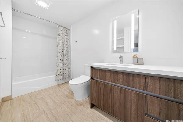 $4,000 | 1500 Rycroft Street, Unit 1706R, Honolulu, HI 96814
