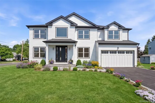 $2,388,800 | 16 Otsego Place, Jericho, NY 11753