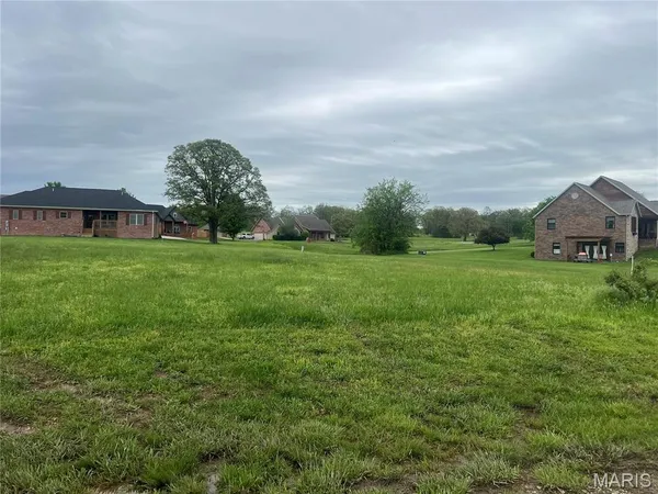 $27,000 | 10 North Grand Lake Circle, Lebanon, MO 65536