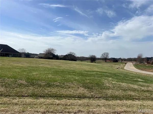 $27,000 | 10 North Grand Lake Circle, Lebanon, MO 65536