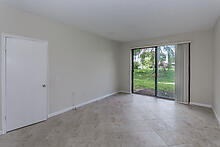 4292 Deste Court Lake Worth, FL 33467 - Photo 15 of 30 photo_61732985-220x165