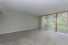 4292 Deste Court Lake Worth, FL 33467 - Photo 9 of 30 photo_61732986-220x165